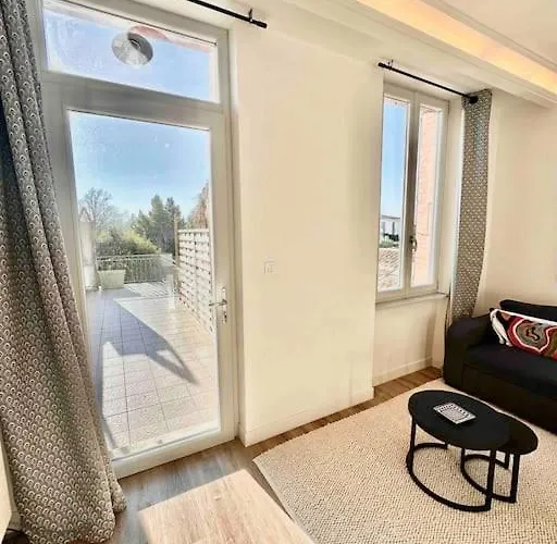 Elegance Lauragaise * Wifi * Netflix * Terrasse Daire